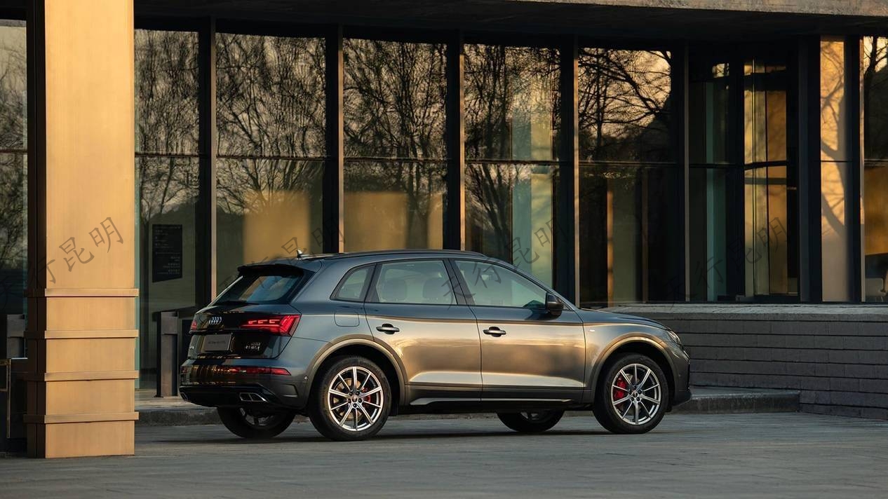 全新奧迪Q5L西部區(qū)上市發(fā)布會暨音樂之夜 全新奧迪Q5L西部區(qū)上市發(fā)布會暨音樂之夜